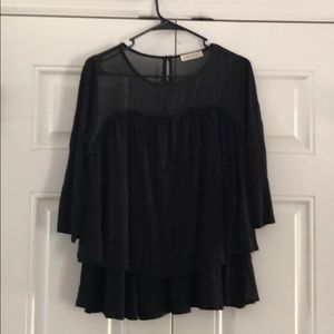 Pebble and Stone black Top